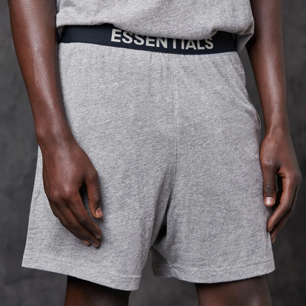 Essentials Men’s Short - Picture 3 of 7